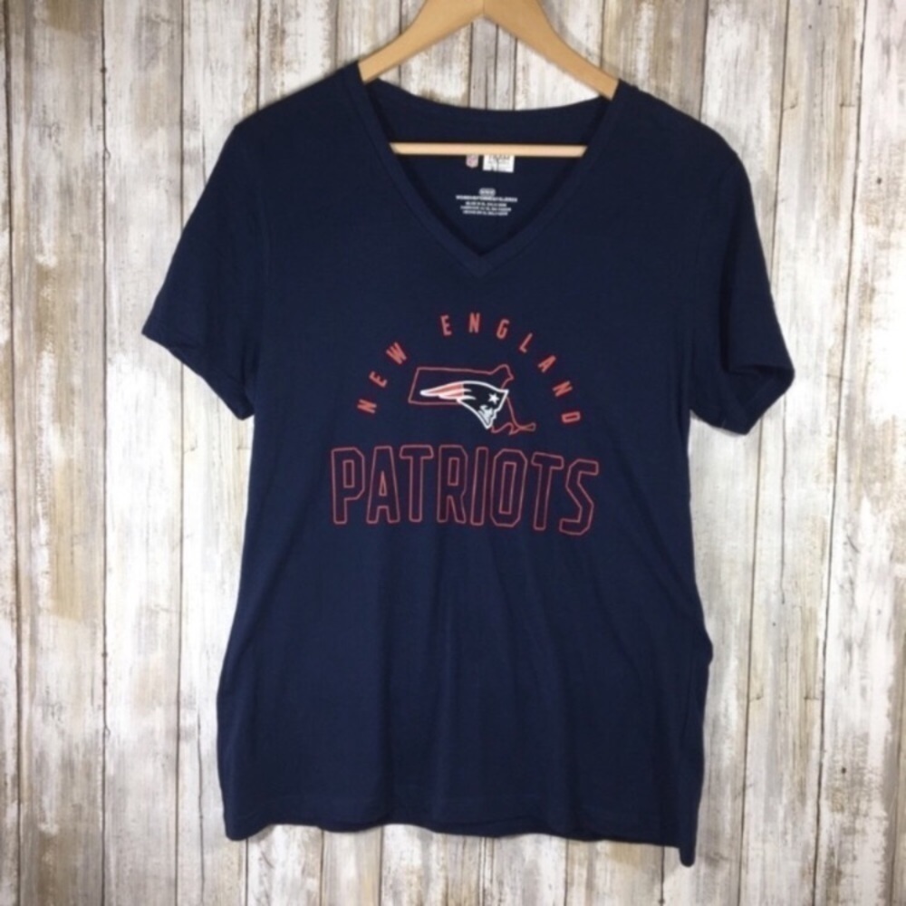New England Patriots Women’s Small Graphic Tee NFL Blue Shirt